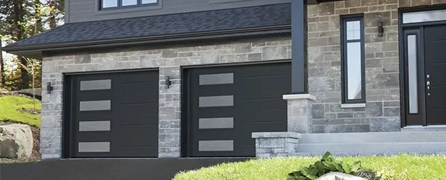 Black+garage+door+Holmby+Hills+T-640w