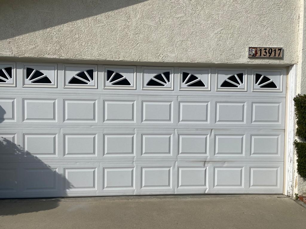 Garage Door Service Beverly Hills